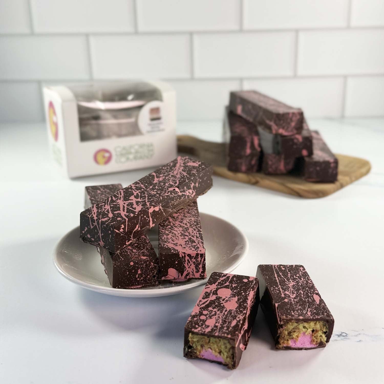 COTTON CANDY MARSHMALLOW DUBAI CHOCOLATE BAR image 0