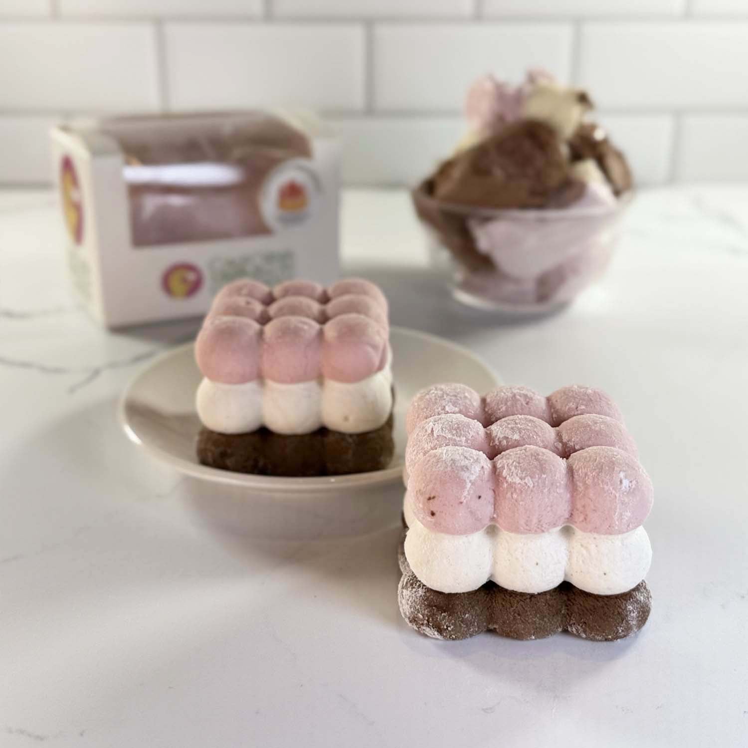 NEAPOLITAN BUBBLE MARSHMALLOW image 0