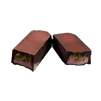 STRAWBERRY DUBAI CHOCOLATE BAR image 1